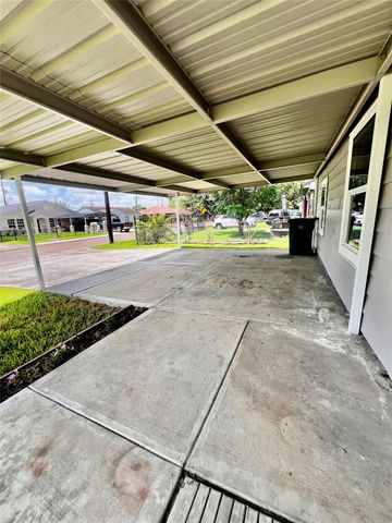 2307 Windsor Lane, Pasadena, TX 77506