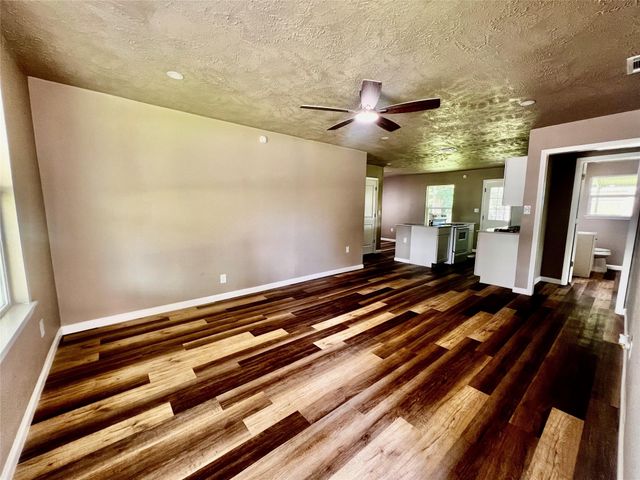 2307 Windsor Lane, Pasadena, TX 77506