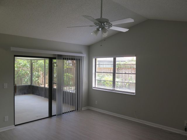 2668 La Lique Circle, Palm Beach Gardens, FL 33410