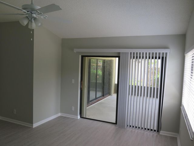 2668 La Lique Circle, Palm Beach Gardens, FL 33410