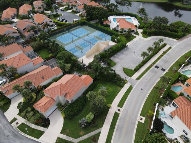 2668 La Lique Circle, Palm Beach Gardens, FL 33410