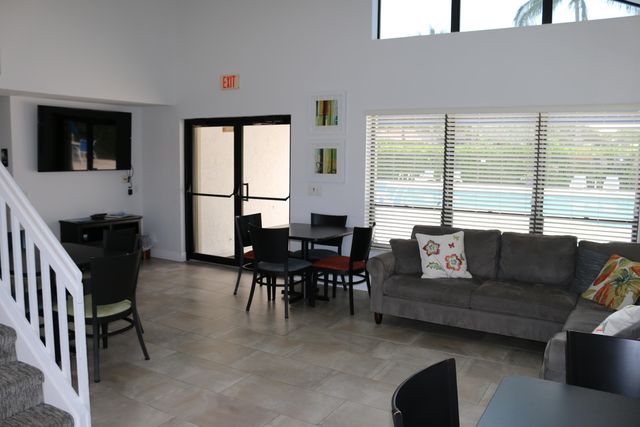 2668 La Lique Circle, Palm Beach Gardens, FL 33410