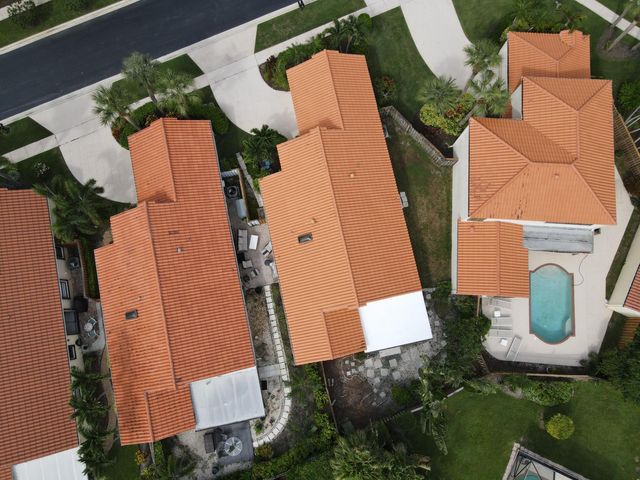 2668 La Lique Circle, Palm Beach Gardens, FL 33410