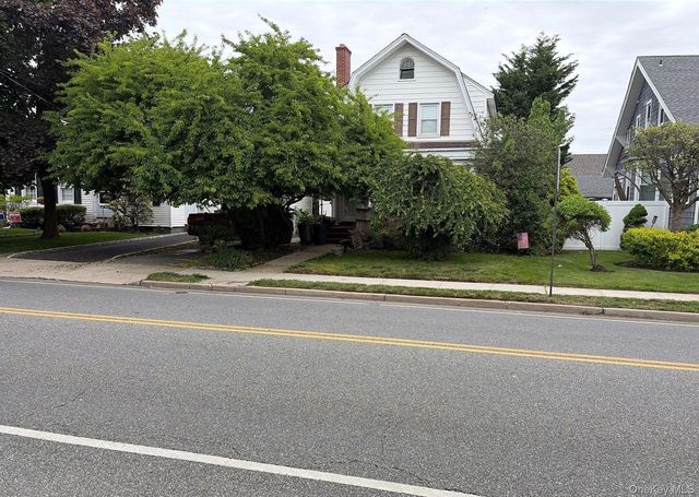 259 Lincoln Avenue, Rockville Centre, NY 11570