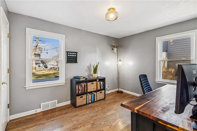 2910 W 73rd Terrace, Prairie Village, KS 66208