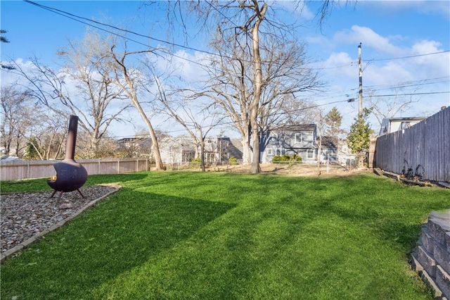 2910 W 73rd Terrace, Prairie Village, KS 66208