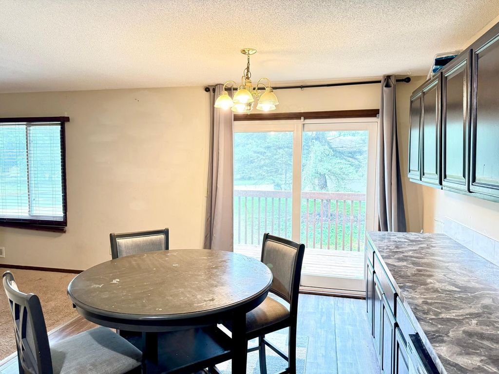10498 Yorktown Lane N, Maple Grove, MN 55369 — photo 5