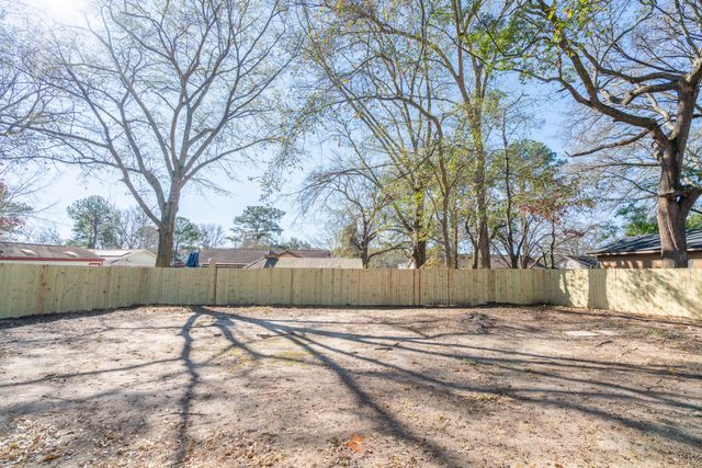 7643 Hillandale Road, North Charleston, SC 29420