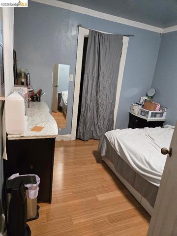 2840 22nd Ave, Oakland, CA 94606