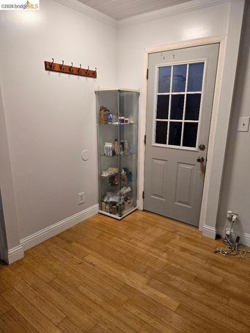 2840 22nd Ave, Oakland, CA 94606