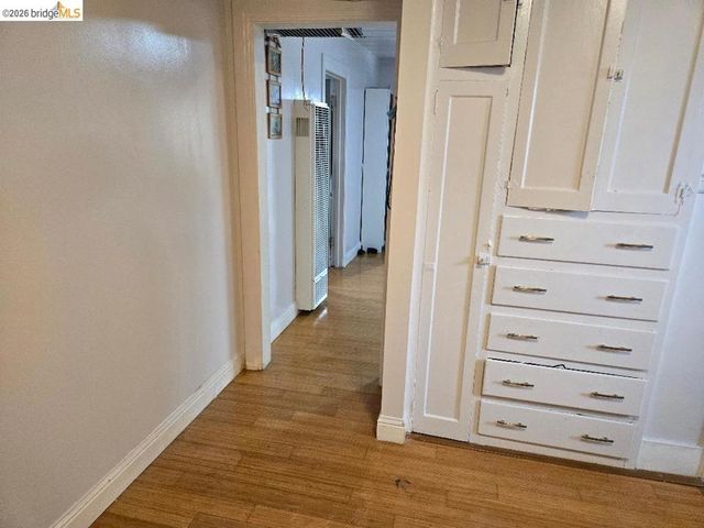 2840 22nd Ave, Oakland, CA 94606