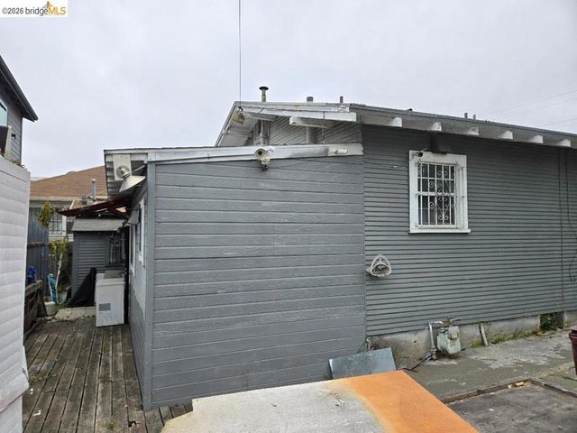 2840 22nd Ave, Oakland, CA 94606