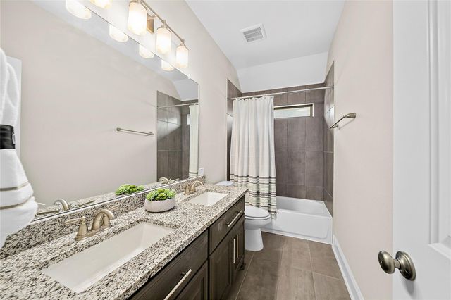 4731 Mesquite Terrace Drive, Manvel, TX 77578