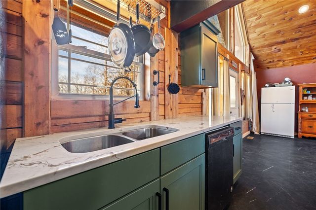 10557 Devils Den, Winslow, AR 72959