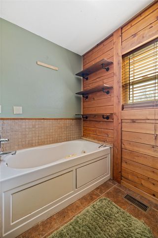 10557 Devils Den, Winslow, AR 72959