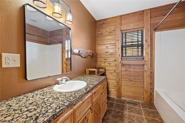 10557 Devils Den, Winslow, AR 72959