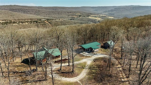 10557 Devils Den, Winslow, AR 72959