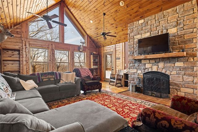 10557 Devils Den, Winslow, AR 72959