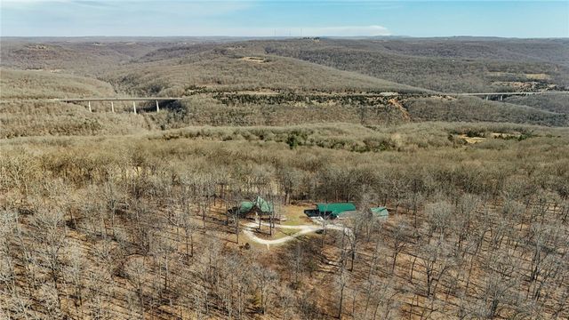 10557 Devils Den, Winslow, AR 72959