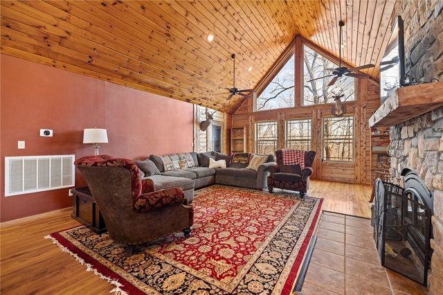 10557 Devils Den, Winslow, AR 72959