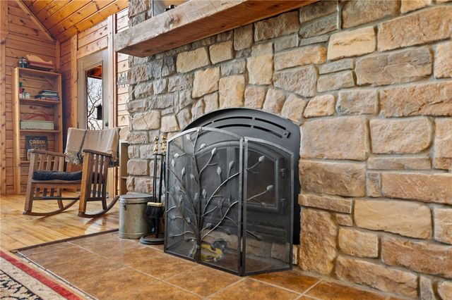 10557 Devils Den, Winslow, AR 72959