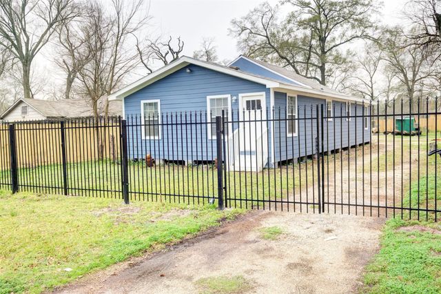 8627 Wileyvale Road A, Houston, TX 77016