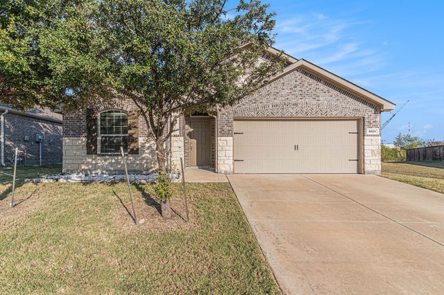 8824 Prairie Dawn Drive, Fort Worth, TX 76131