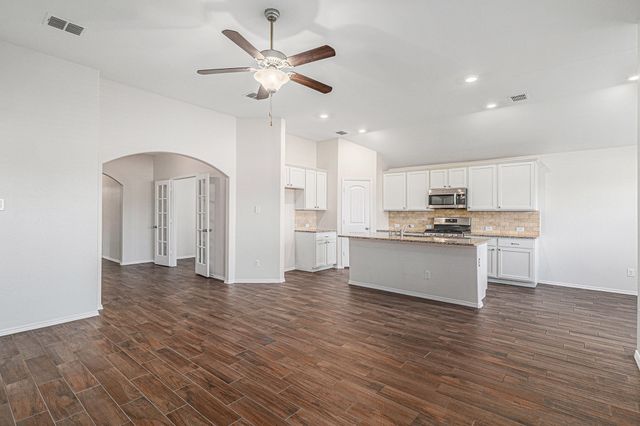 8824 Prairie Dawn Drive, Fort Worth, TX 76131