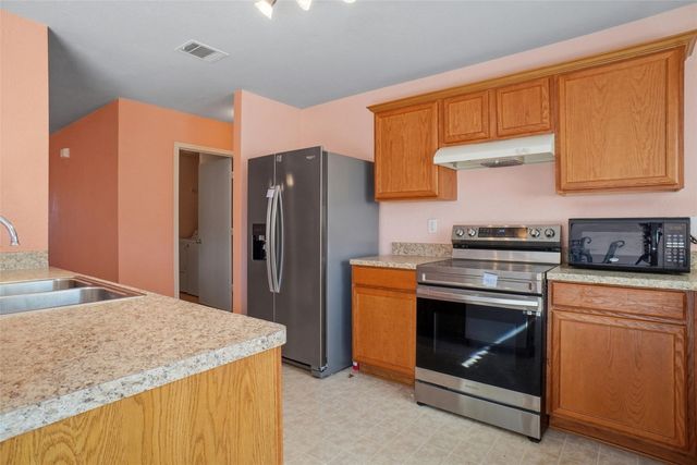 505 Del Mar Drive, Ponder, TX 76259