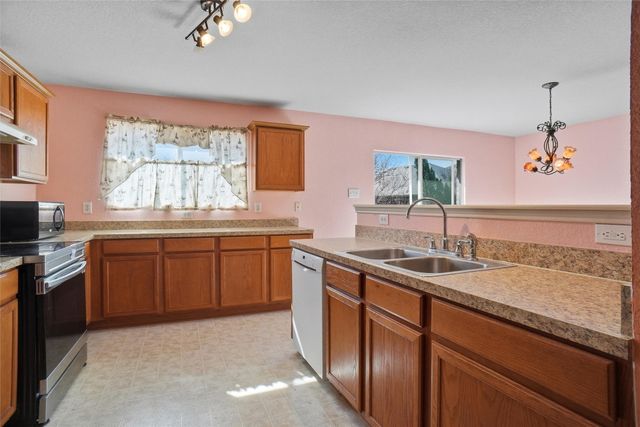 505 Del Mar Drive, Ponder, TX 76259