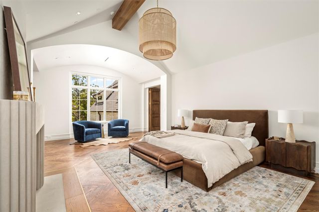 521 Trails End Street, Houston, TX 77024