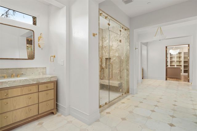 521 Trails End Street, Houston, TX 77024