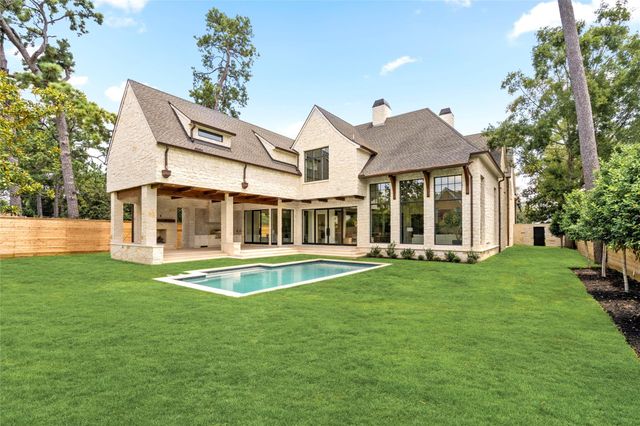 521 Trails End Street, Houston, TX 77024