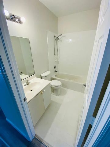 4947 SW 135th Way, Miramar, FL 33027