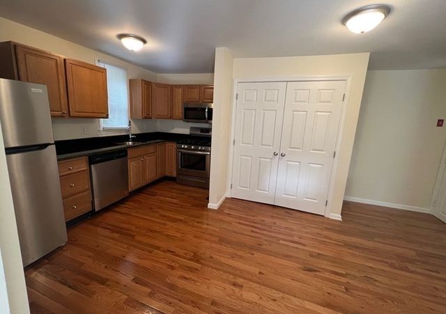 7 Gove Rd A, Billerica, MA 01821