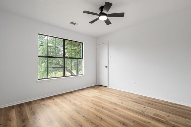 1230 Castleman Drive, Cedar Hill, TX 75104