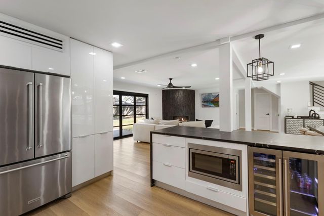 5934 Dumfries Drive, Houston, TX 77096