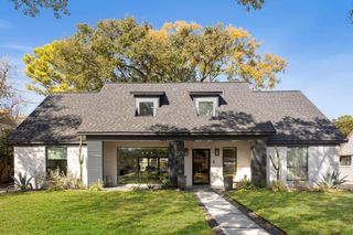 5934 Dumfries Drive, Houston, TX 77096