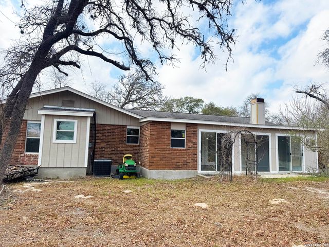 1275 Morning Glory, Adkins, TX 78101