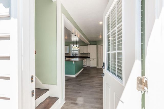 2051 Briarwood Avenue, Columbus, OH 43211