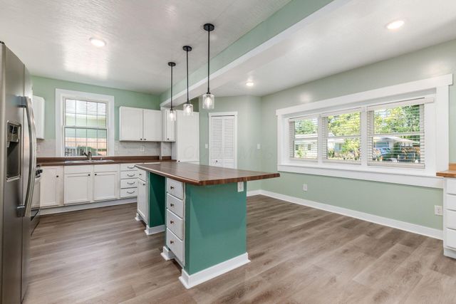 2051 Briarwood Avenue, Columbus, OH 43211
