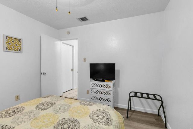 10007 Kirkbluff Drive, Houston, TX 77089