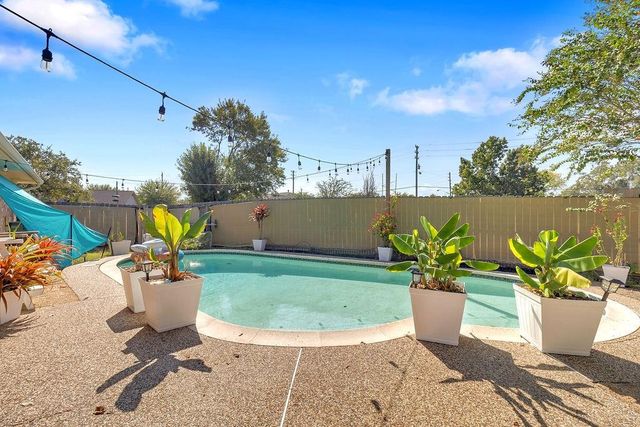 10007 Kirkbluff Drive, Houston, TX 77089