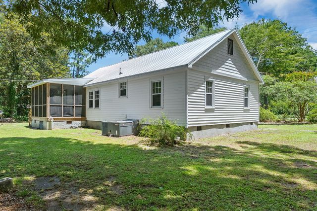 1737 Pinopolis Road, Moncks Corner, SC 29461