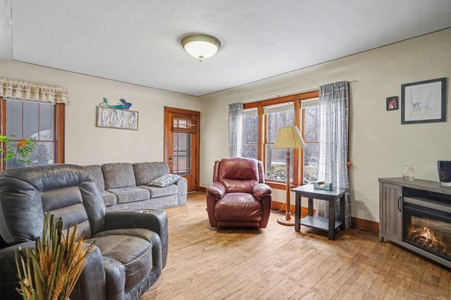 598 S Brooks Road S, Muskegon, MI 49442