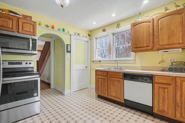 598 S Brooks Road S, Muskegon, MI 49442