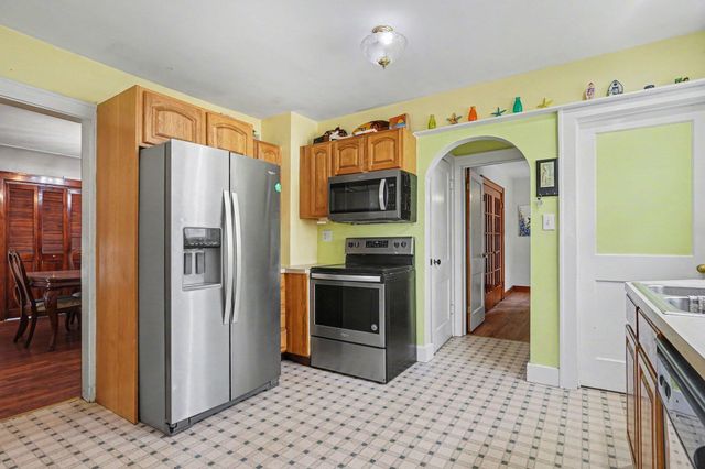 598 S Brooks Road S, Muskegon, MI 49442