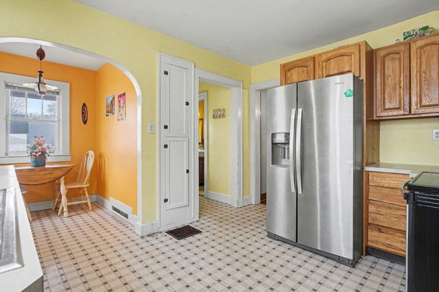 598 S Brooks Road S, Muskegon, MI 49442