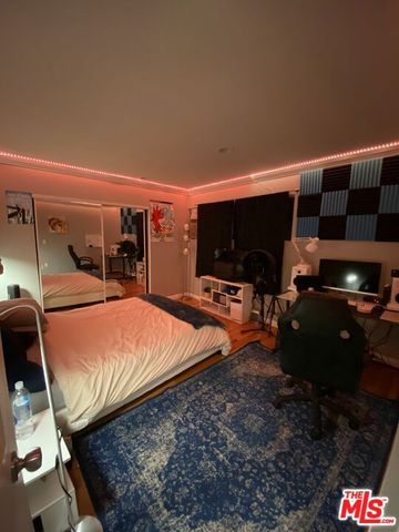 938 Palm Avenue 203, West Hollywood, CA 90069