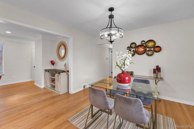 1301 Hollywood Street, Dearborn, MI 48124